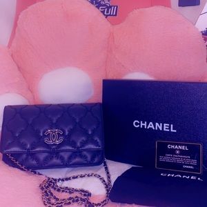 🖤 AUTHENTIC CHANEL WOC 🖤